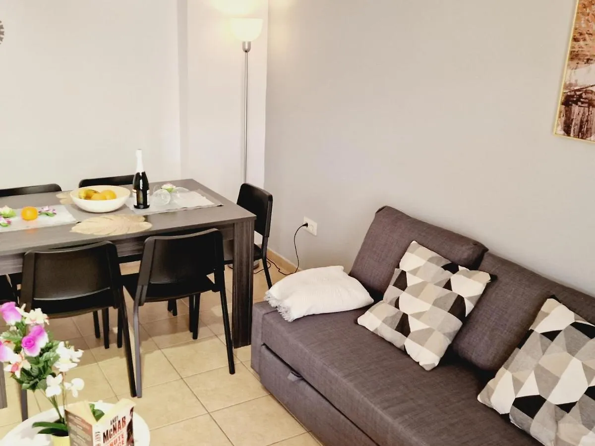 Precious 3 Bedroom, Oasis De Fanabe Wifi Free Costa Adeje  Spain