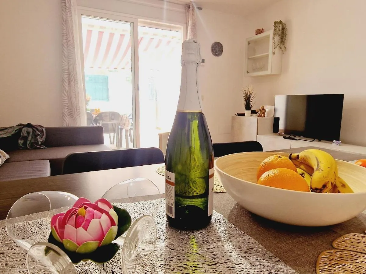 Precious 3 Bedroom, Oasis De Fanabe Wifi Free Costa Adeje  0*, Costa Adeje (Tenerife)