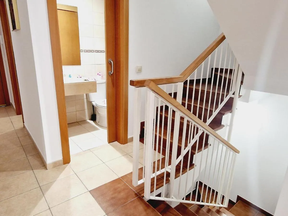 Precious 3 Bedroom, Oasis De Fanabe Wifi Free Costa Adeje  0*, Costa Adeje (Tenerife) Spain