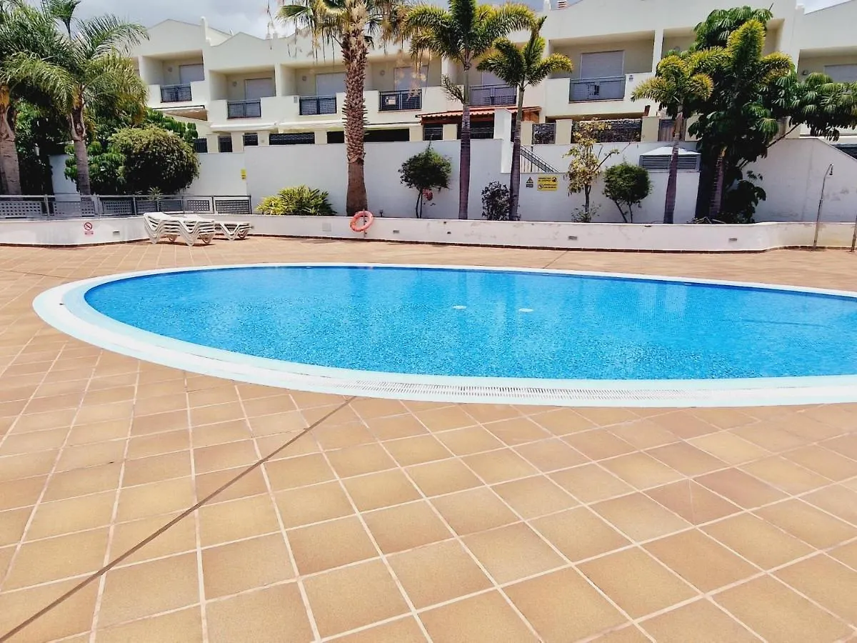 Precious 3 Bedroom, Oasis De Fanabe Wifi Free Costa Adeje  0*, Costa Adeje (Tenerife)